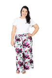Leilani Hippie met ñ Twist