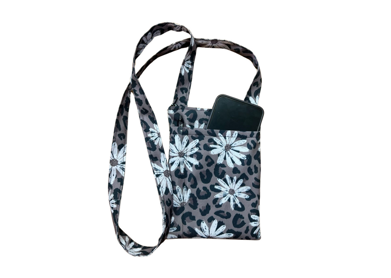 Loka Kosbaar cross body bag - animal print