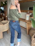Tilted Staute Jean